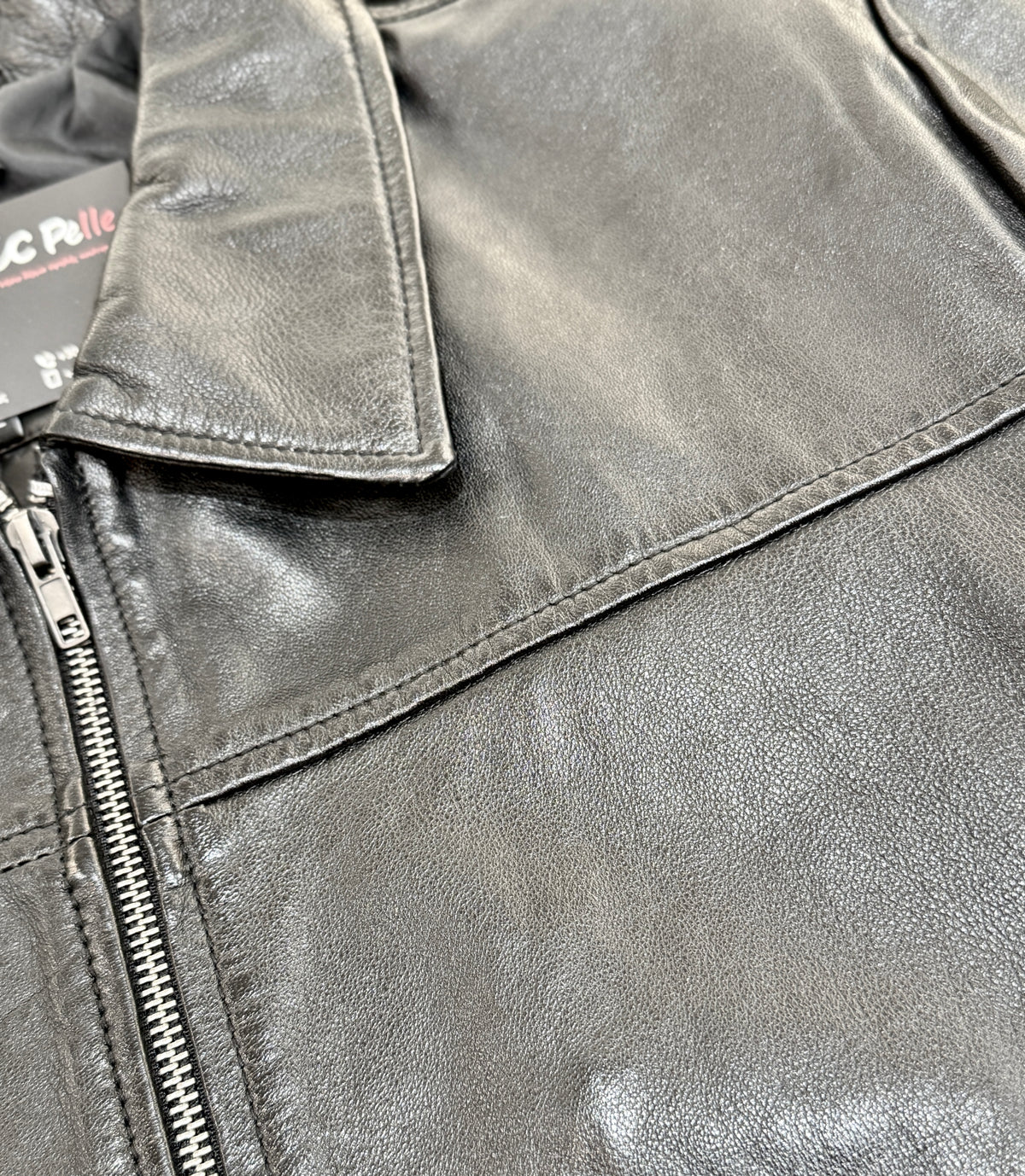 “Noir” Classic Jacket in extra soft genuine lambskin